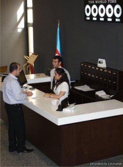 Royal Park Hotel Baku Dalaman gambar