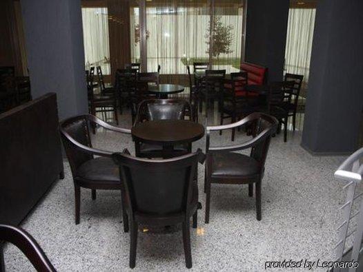 Royal Park Hotel Baku Restoran gambar
